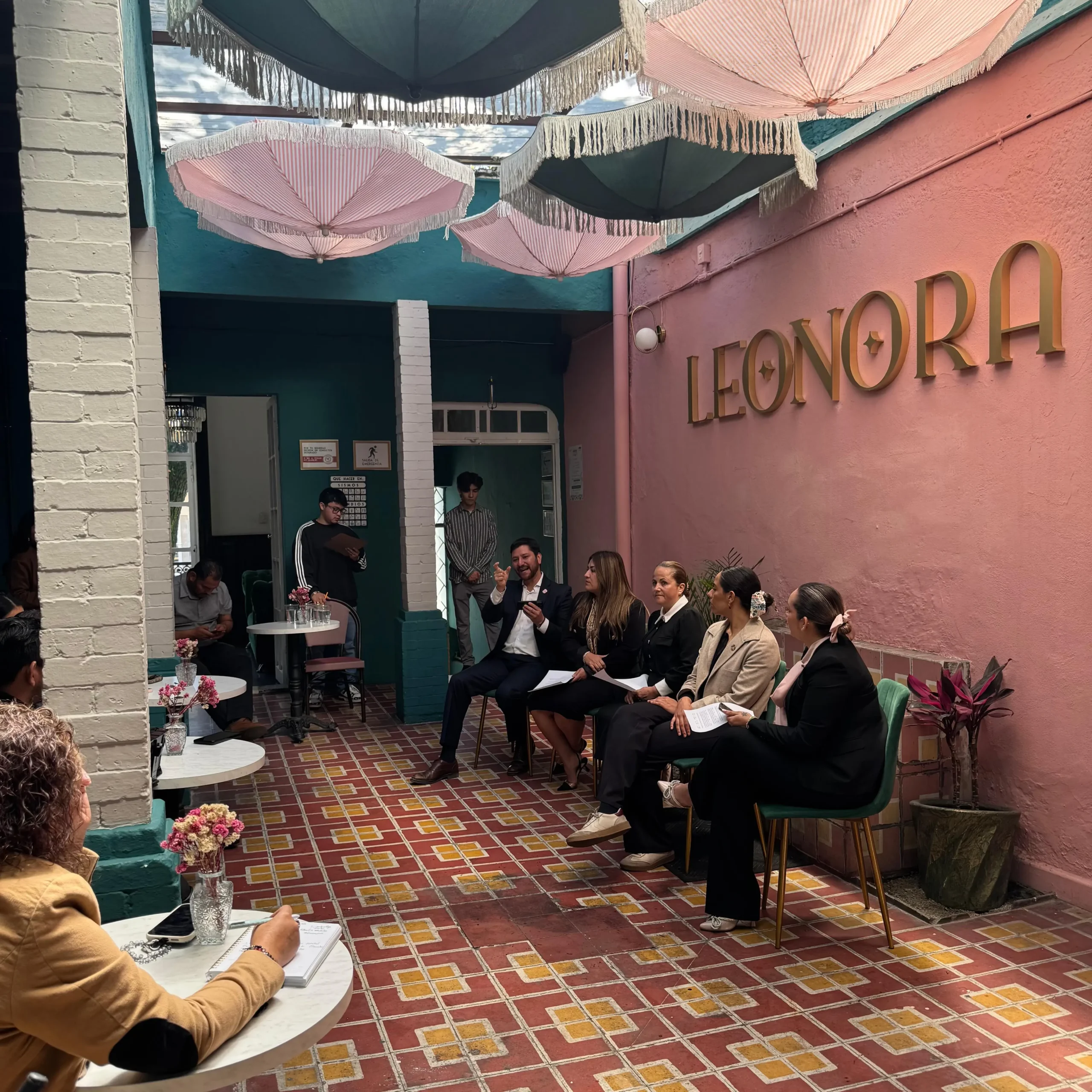 Presentan guía práctica de cumplimiento normativo para empresarios en Toluca